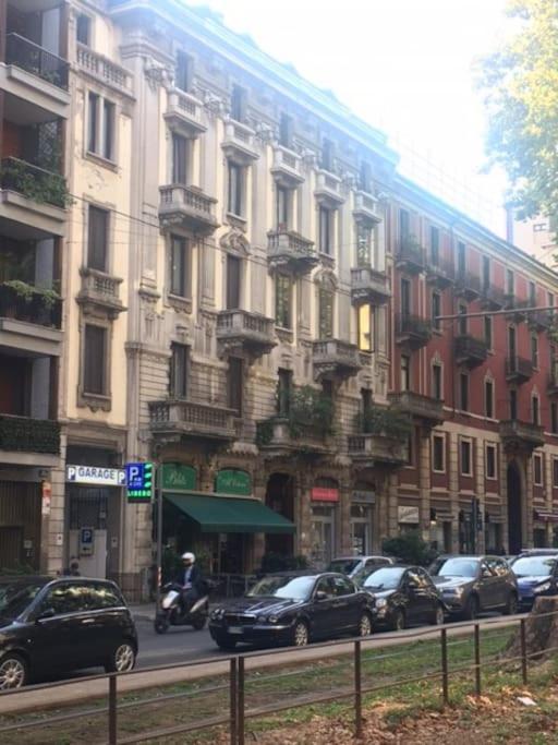 Apartment With Terrace In Central Milán Exterior foto