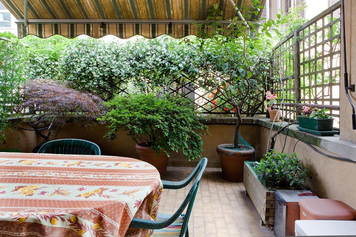 Apartment With Terrace In Central Milán Exterior foto
